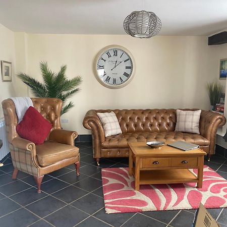2 Mews Cottages - Town Centre Location Appleby-in-Westmorland Екстериор снимка