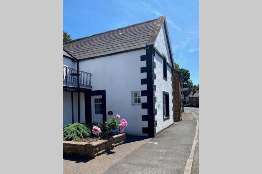 2 Mews Cottages - Town Centre Location Appleby-in-Westmorland Екстериор снимка