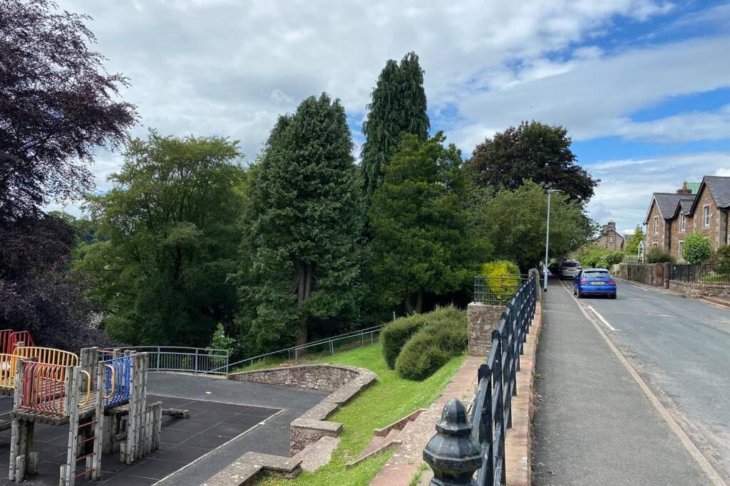 2 Mews Cottages - Town Centre Location Appleby-in-Westmorland Екстериор снимка